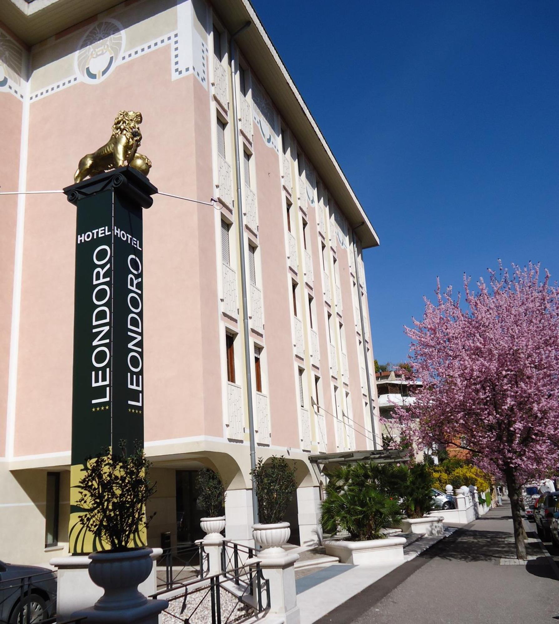 Hotel Leon d'Oro Rovereto  Exterior foto